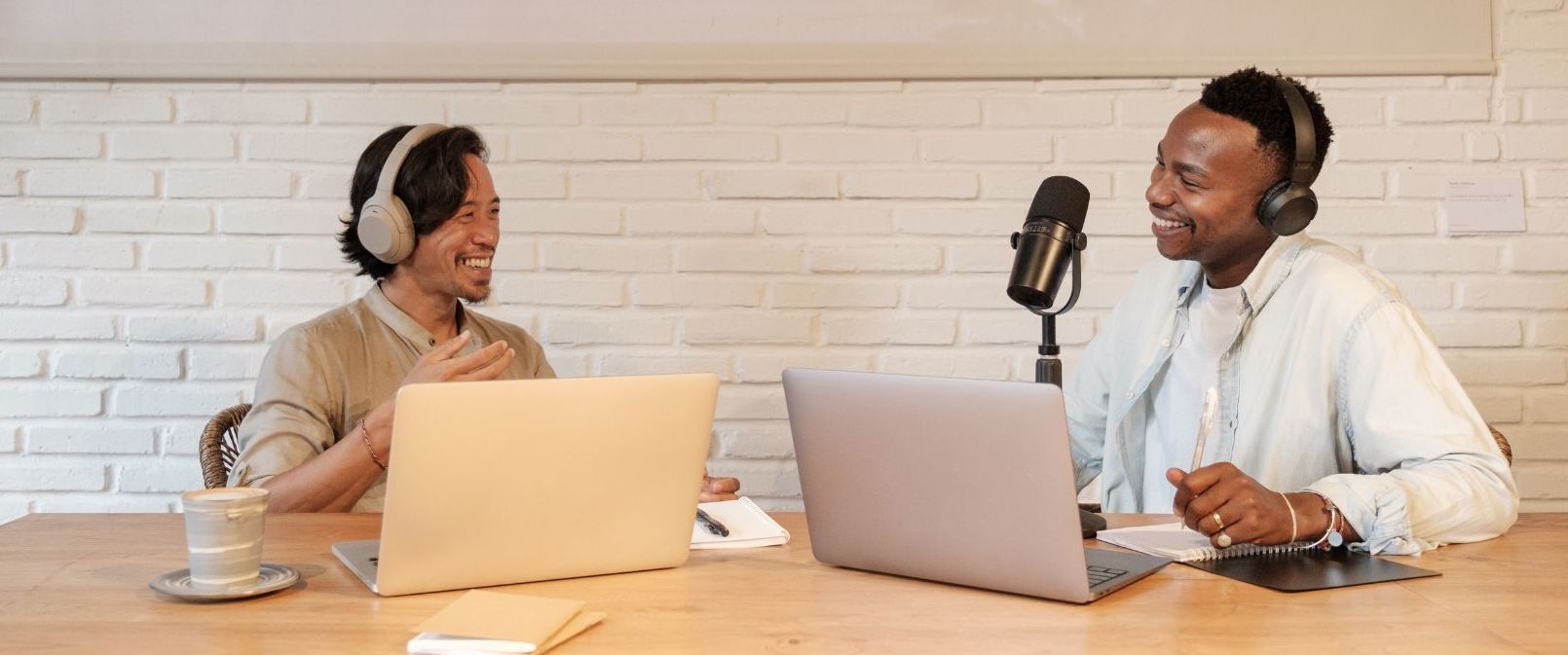 Active Listening In Interview: Key Strategies and Techniques featured image