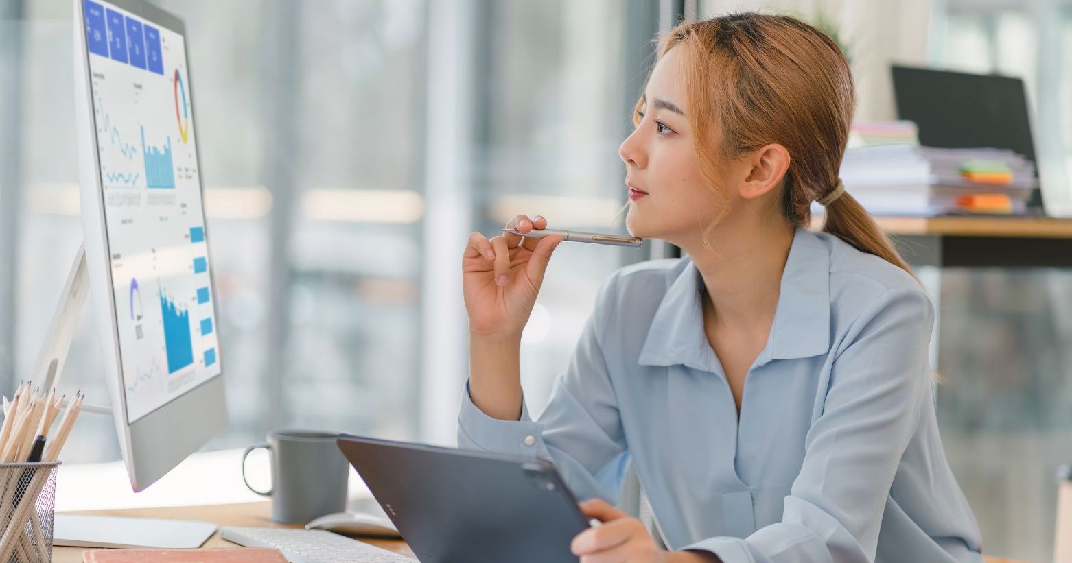 Measuring Caption Effectiveness: Key Metrics to Track featured image