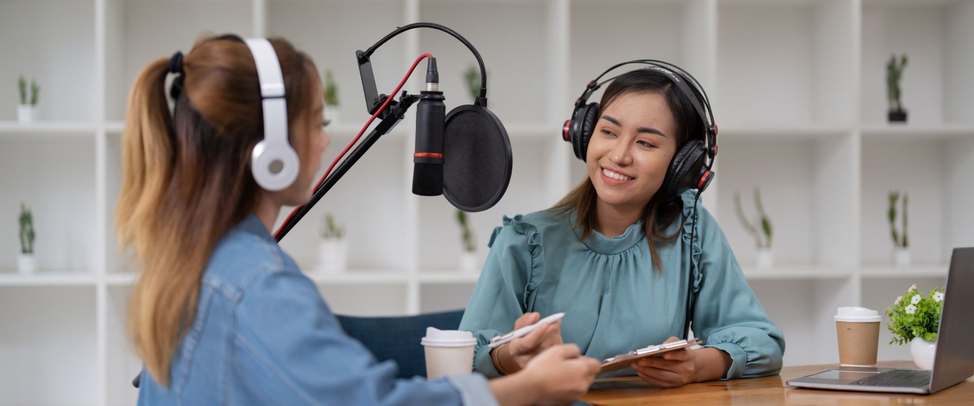 What Editing Techniques Improve Interview Recordings? featured image