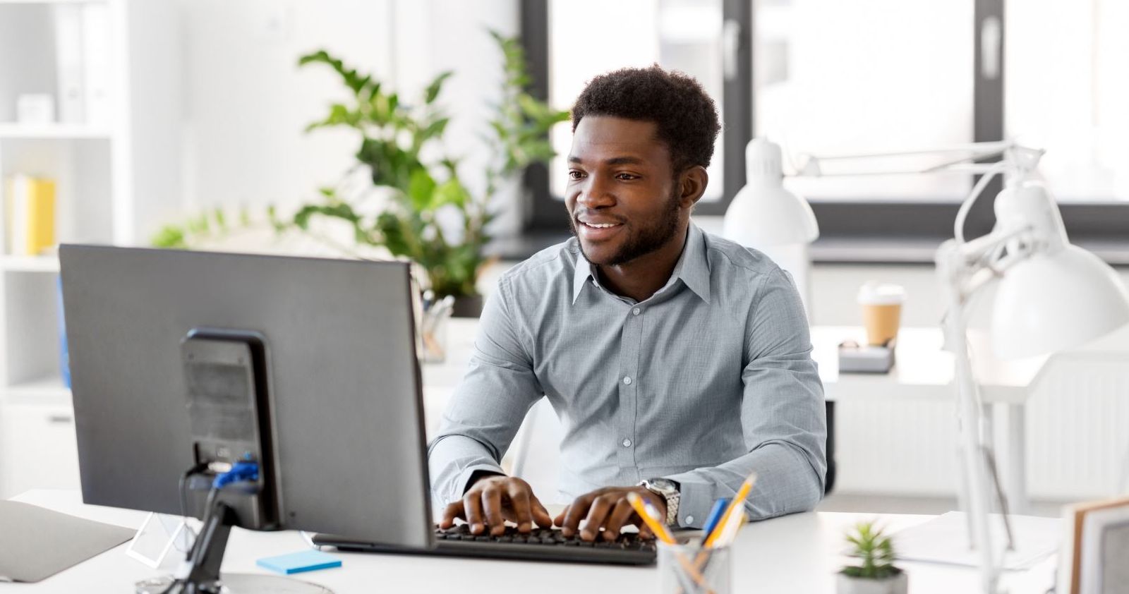Human Transcription Service vs. Machine: 10 Key Considerations featured image