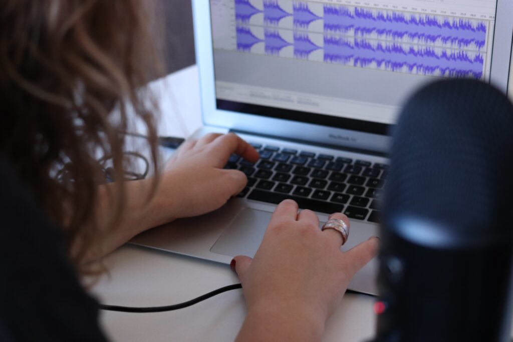 Transcribing Diverse Accents With These 5 Top Tips featured image